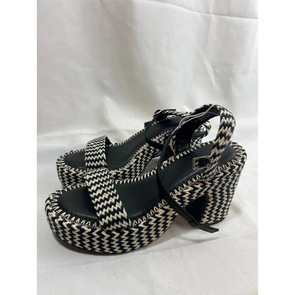 Universal Thread Women Black White Chevron Woven Platform Block Heel Sandals 8.5